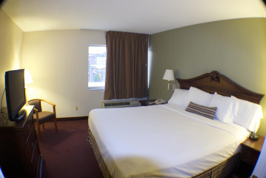 The Garden Inn Elkhart Exteriér fotografie