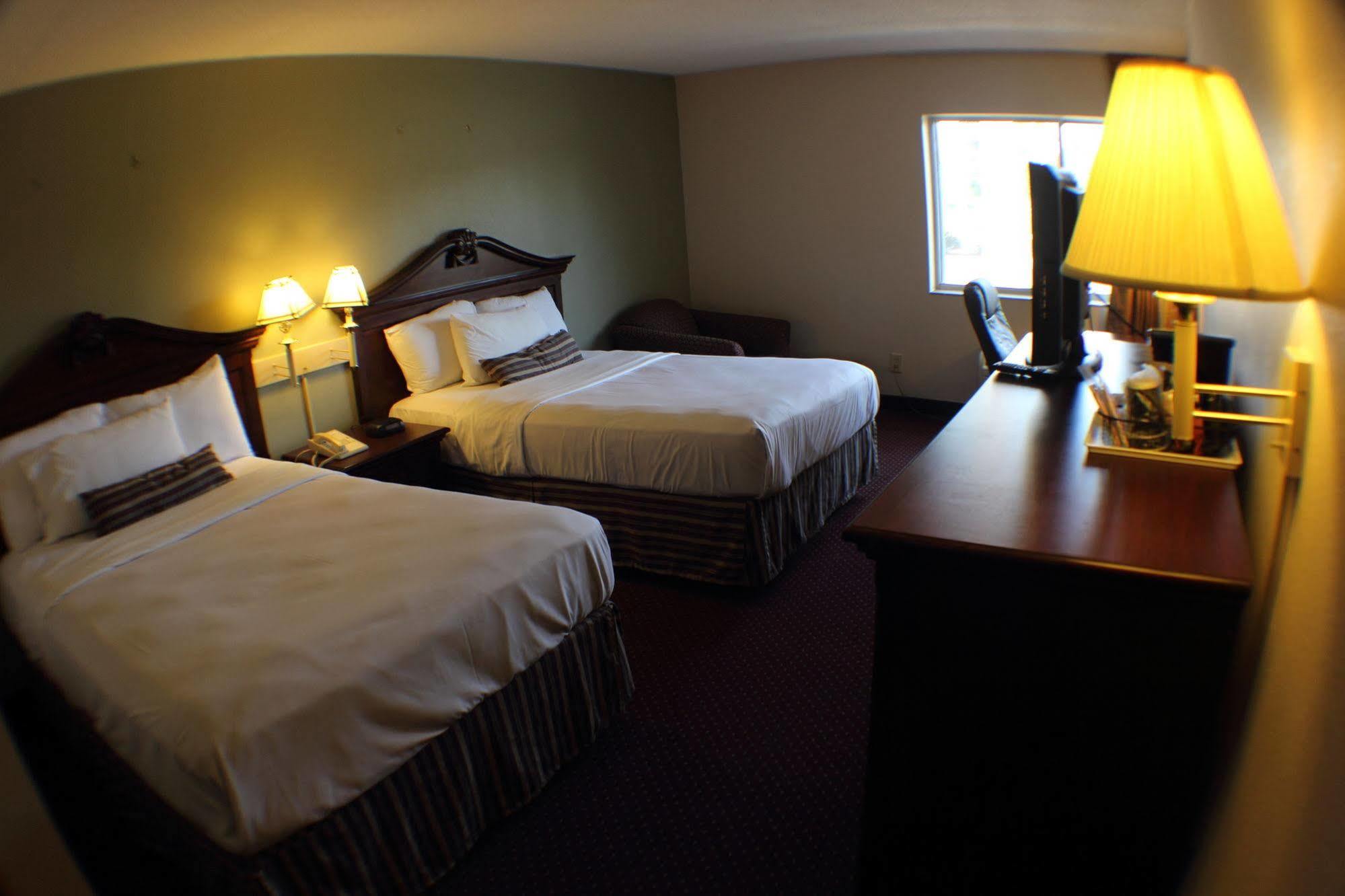 The Garden Inn Elkhart Exteriér fotografie