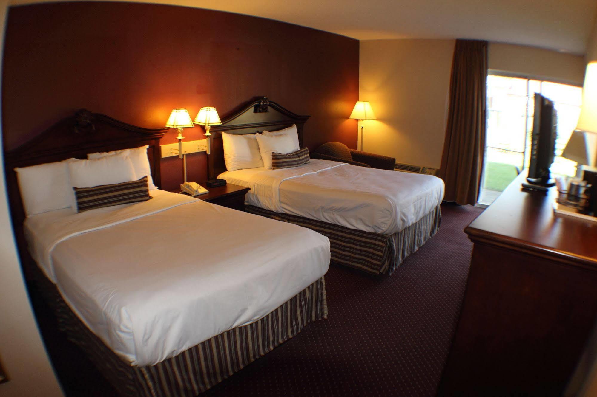 The Garden Inn Elkhart Exteriér fotografie